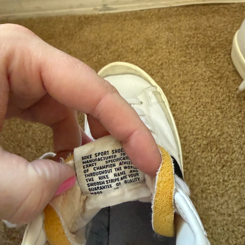 Nike blazers White and Black High-Tops - Picture 7 of 7